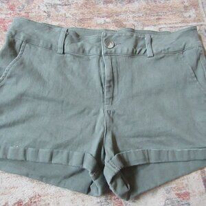 Large olive-green IRIS shorts